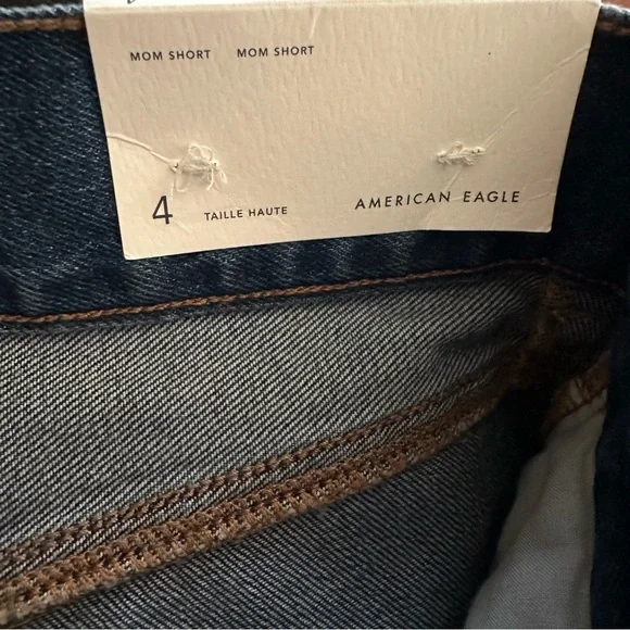 American Eagle | High Rise Mom Short Size 4 - Picture 4 of 6